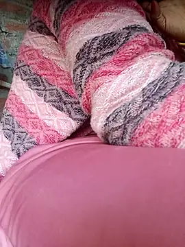 Webcam Model (Cute-Bandna)  is live.Free join now!