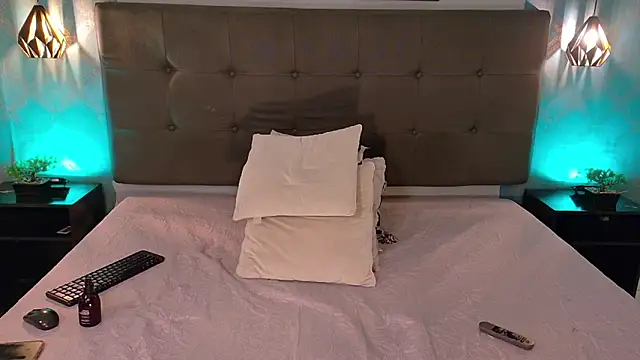 Madisonsmiith live cam screenshot female from Colombia on Squirt Show – Wet & Wild Live Cams