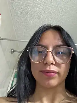 clawd_hot - Clawd_hot's free webcam - UK Sex Cams