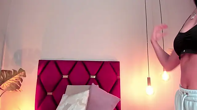 laragoldd - LaraGoldd's free webcam - UK Sex Cams