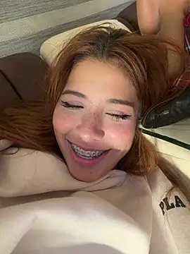  crystal_bunny7 chat room