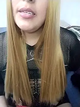 YEIMYlove webcam stripchat model stream image