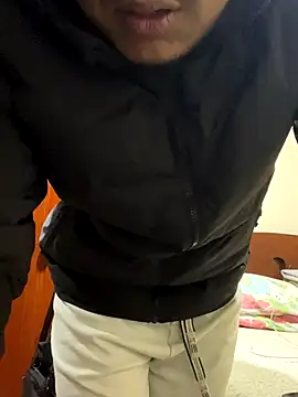 saipadpuer30 - Saipadpuer30's free webcam - UK Sex Cams