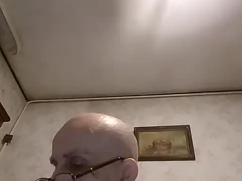 Live gay cam of mariusica1@xh from  | Let’s chat live!