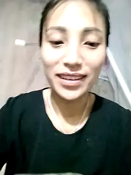 lin-babyx - Lin-babyx's free webcam - UK Sex Cams