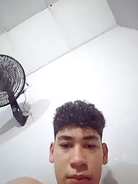 Live gay cam of leo__bunny from co | Let’s chat live!