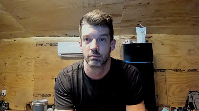 kenny_kyle (Ask my age) - naked 5 mins