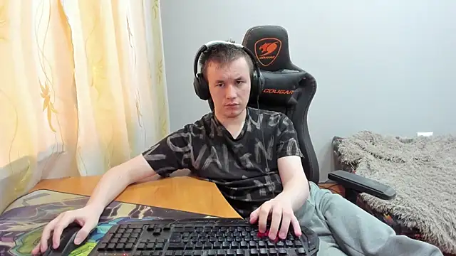 Live gay cam of iliaskrislove from  | Let’s chat live!