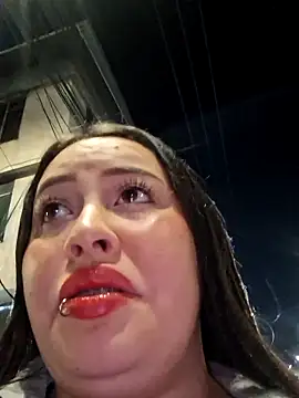 Webcam Model (Stefani02)  is live.Free join now!