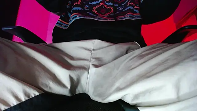 Live gay cam of zacwatson_ from  | Let’s chat live!