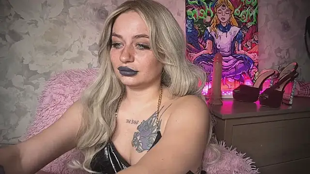 Live cam of angelalicehell from  | Watch me live!