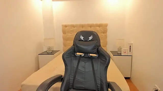 lovableXnaughty_lily