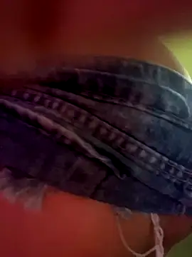 izanmiller2001 - Izanmiller2001's free webcam