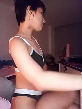 Webcam Model (Eva_Feller69)  is live.Free join now!