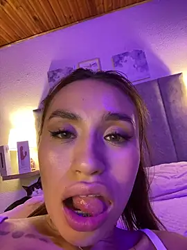 juliana-mancini - Juliana-mancini's free webcam - UK Sex Cams