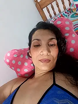 Webcam Model (Nathy25)  is live.Free join now!