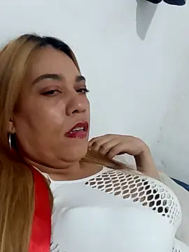 Live cam of xXAndreyAndMariaXx from  | Watch me live!