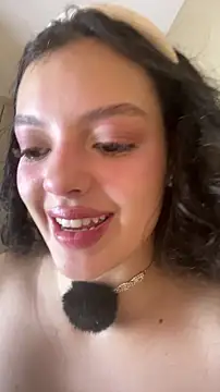 AriaHeavenss from StripChat is Freechat