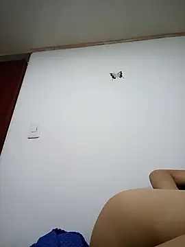 Webcam Model (vanessa-titisM)  is live.Free join now!