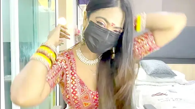 MonalisaDono18 webcam