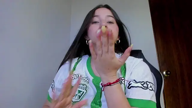 sophie_spencer1 - Sophie_spencer1's free webcam - UK Sex Cams