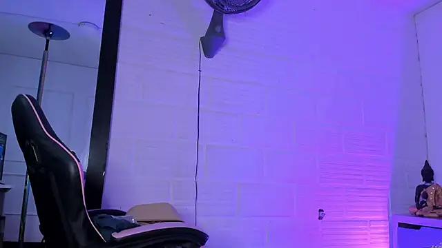 emmabecket2 - EmmaBecket2's free webcam - UK Sex Cams