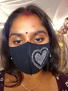 Webcam Model (Sweet-Maddlina)  is live.Free join now!