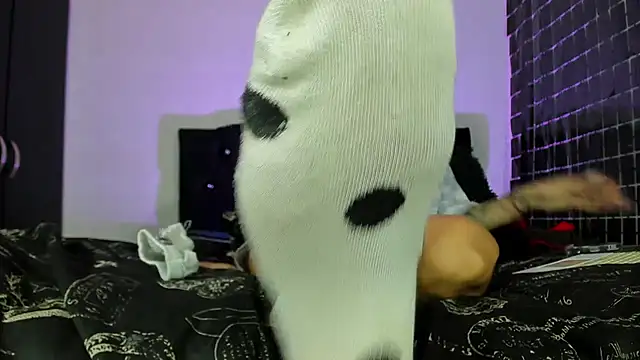 vivi-honey live cam screenshot females from Colombia on TokenKeno — Tip, Play & Watch Live Cams