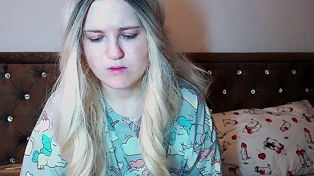 sara4uu - Sara4uu's free webcam - UK Sex Cams