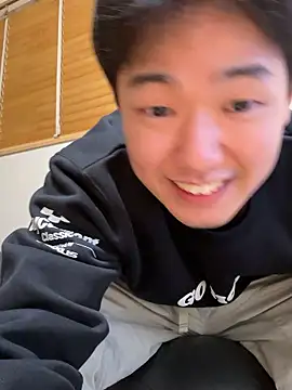 KAMESAN08 Live Webcam on Stripchat