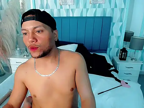 sebastian_cruz_ - Sebastian_cruz_'s free webcam - UK Sex Cams
