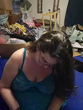 Webcam Model (Butterfly50286)  is live.Free join now!