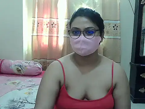 Elena_cruz5 live cam screenshot female on Ohstagram — Live Cams & Adult Streams