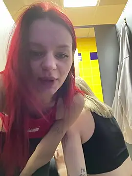 Cum_girlss from StripChat is Freechat