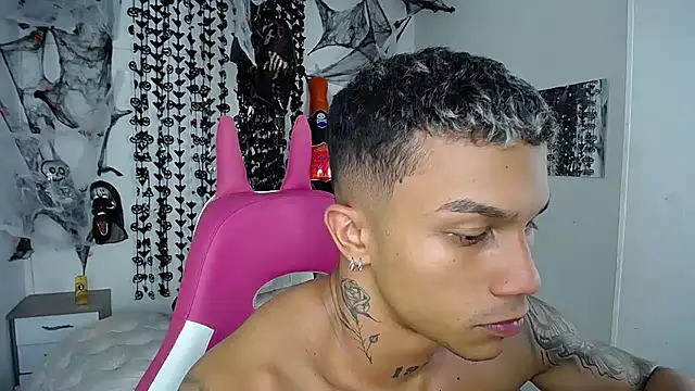 leonard_price (M young) - oil + massage