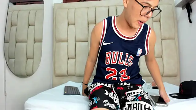 felipe_cold (M twink) - 🔥 SHOW ASS +  FINGER IN ASS