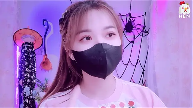 hen-1m52 (F young) - tiktok dance