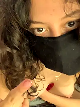 Webcam Model (alicacua)  is live.Free join now!