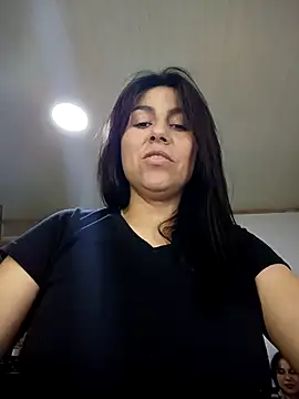 Webcam Model (vanessa-titisM)  is live.Free join now!