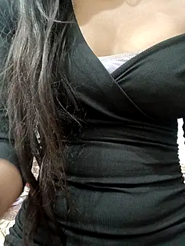 Webcam Model (Heena-curvy)  is live.Free join now!