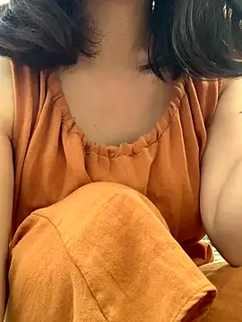 zhizhinaigai - Zhizhinaigai's free webcam - UK Sex Cams