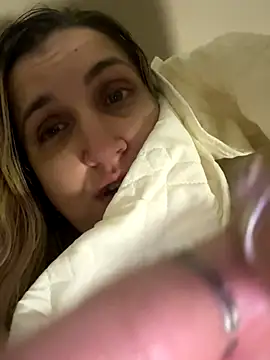 bia_sexynovaes (F milf) - Controle do domi por 5 minutos