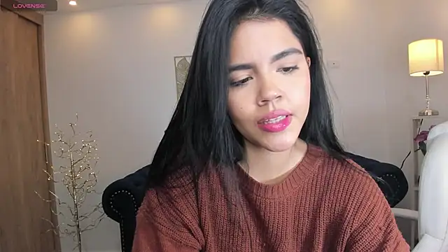 mila_blaze - Mila_blaze's free webcam - UK Sex Cams