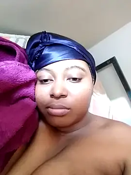 AcetousAbb live cam screenshot female on TokenKeno — Tip, Play & Watch Live Cams