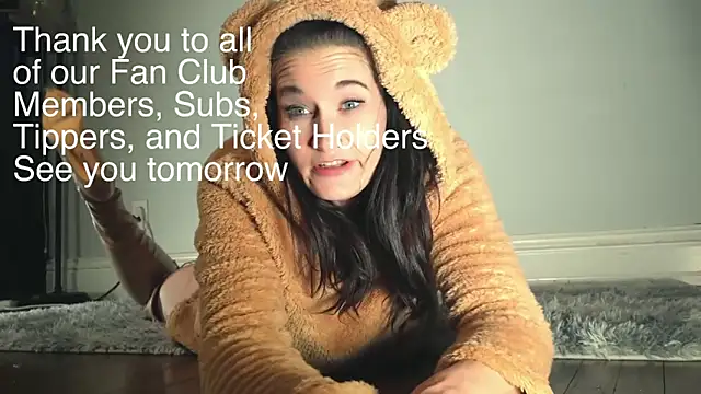 RhiCon's Stripchat show and profile