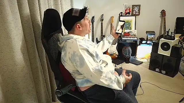 god_of_thunderr (Ask my age) - FILTHY FUCKING WORSHIP NOW