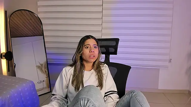 Rachell_criss webcam stripchat model stream image