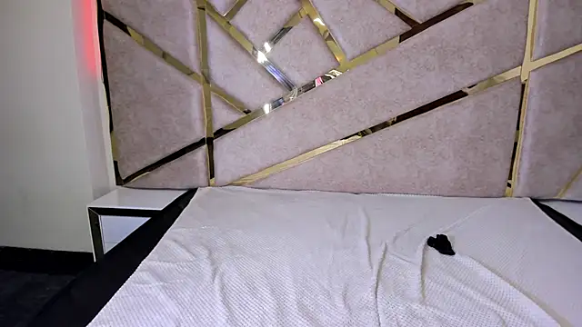 Frrreyaa webcam stripchat model stream image