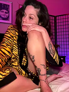 Webcam Model (bellafreakyfun)  is live.Free join now!