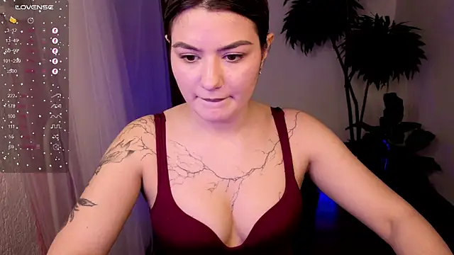 Dark_Moni live cam screenshot females on Ufotopia – Live Cams & Video Chat Community